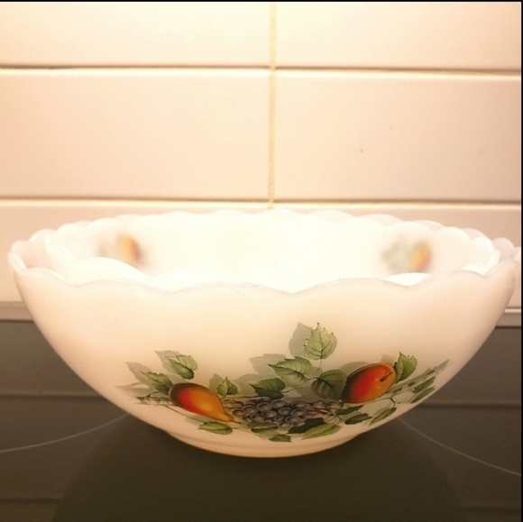 ⭐ARCOPAL "FRUITS de FRANCE" 2 WHITE MILK GLASS SCALLOPED BOWLS 1970s VINTAGE - Picture 15 of 15